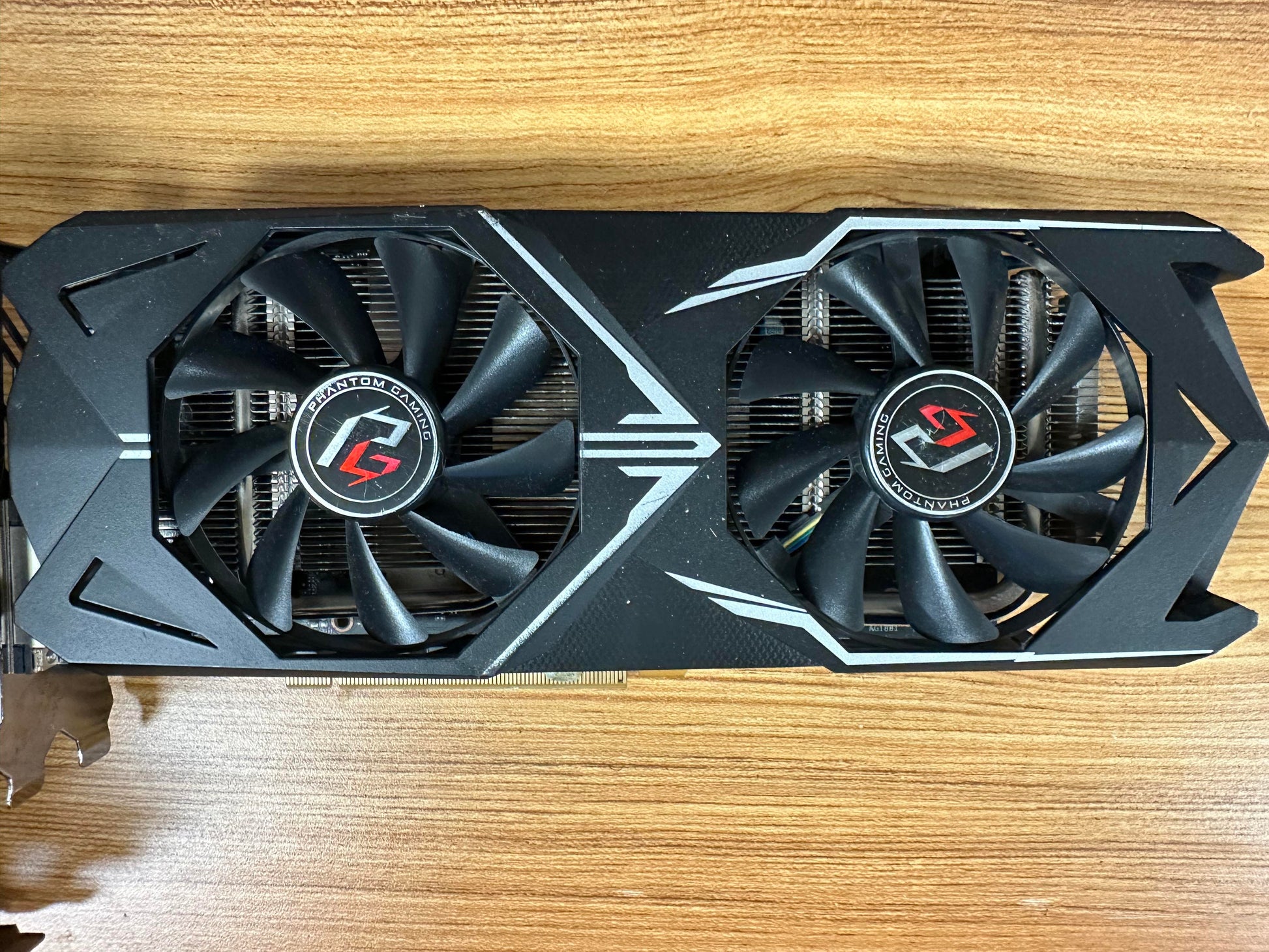 ASRock: Phantom Gaming - Radeon RX 580 - Shop Market Deals