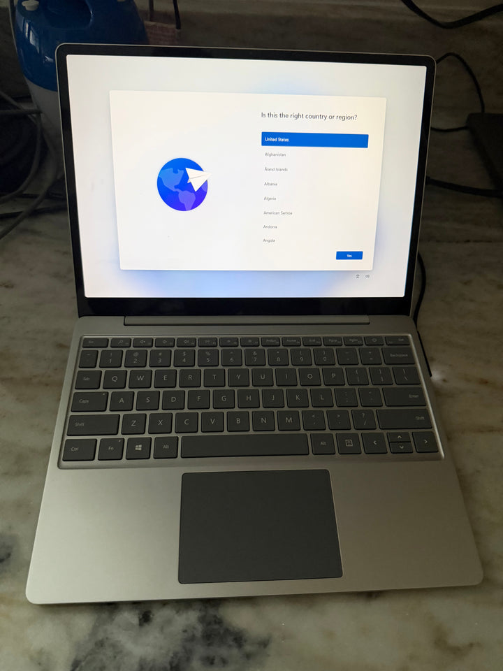 Surface Laptop Go